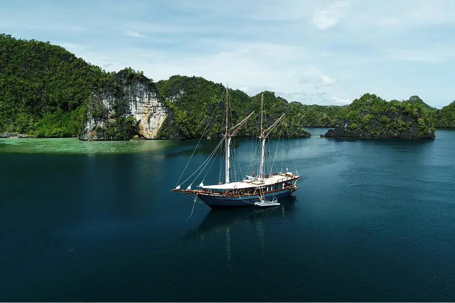 Dewata - Fleet Exterior - 01