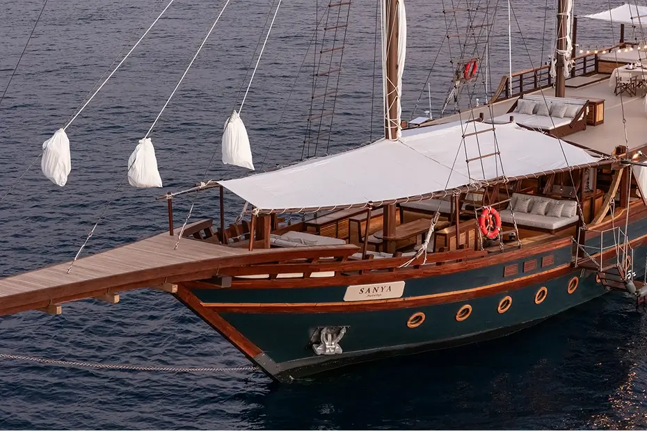 Sanya - Fleet Exterior - 03